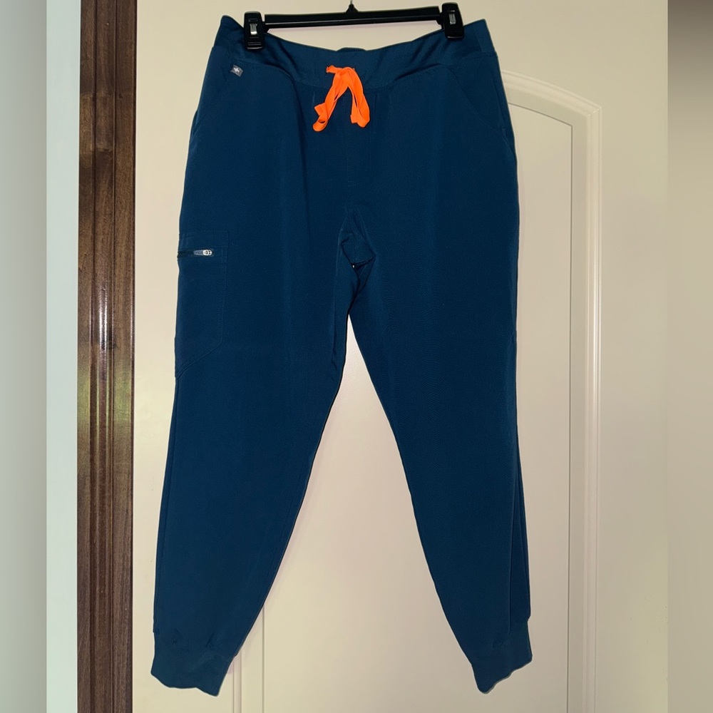 Women’s Figs Zamora Jogger scrub pants in Deep Reef